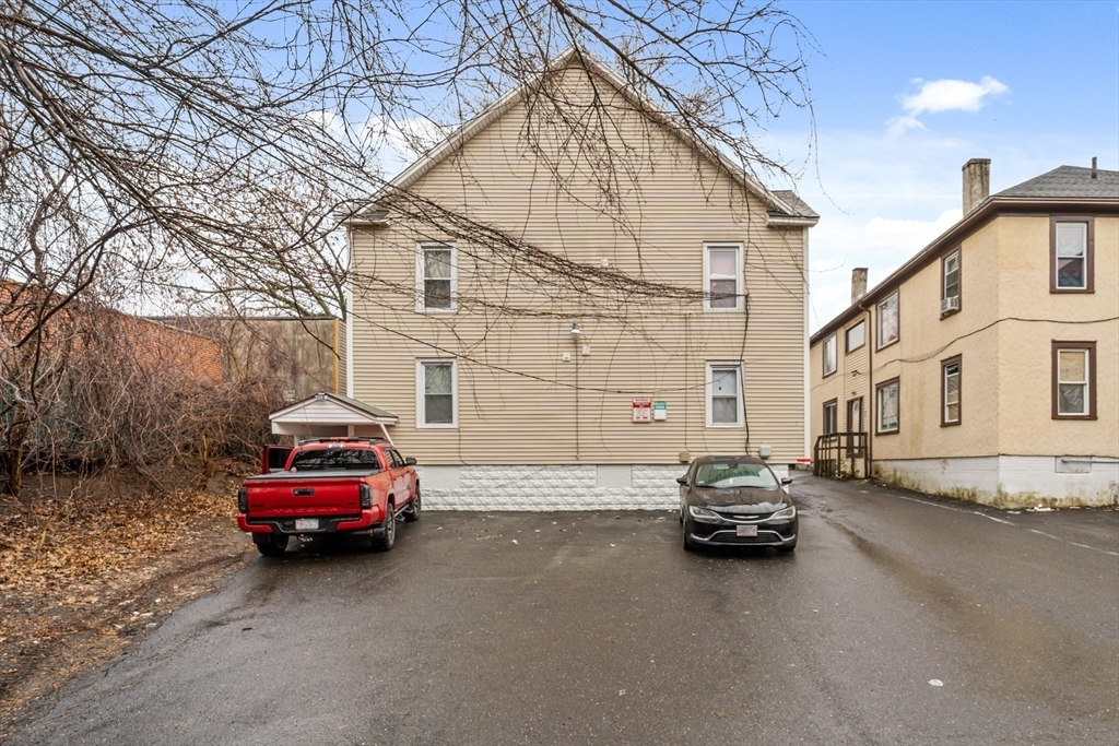 339-341 Allen Street Springfield, MA 01108 - Photo 5 of 31 Gallery Image 5