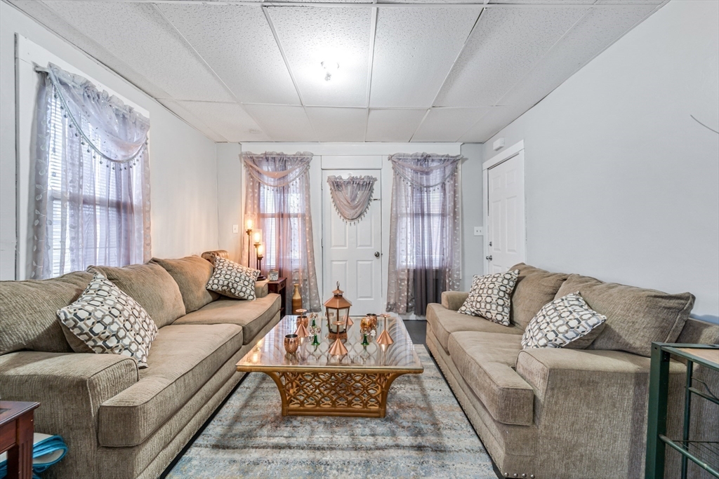 339-341 Allen Street Springfield, MA 01108 - Photo 7 of 31 Gallery Image 7