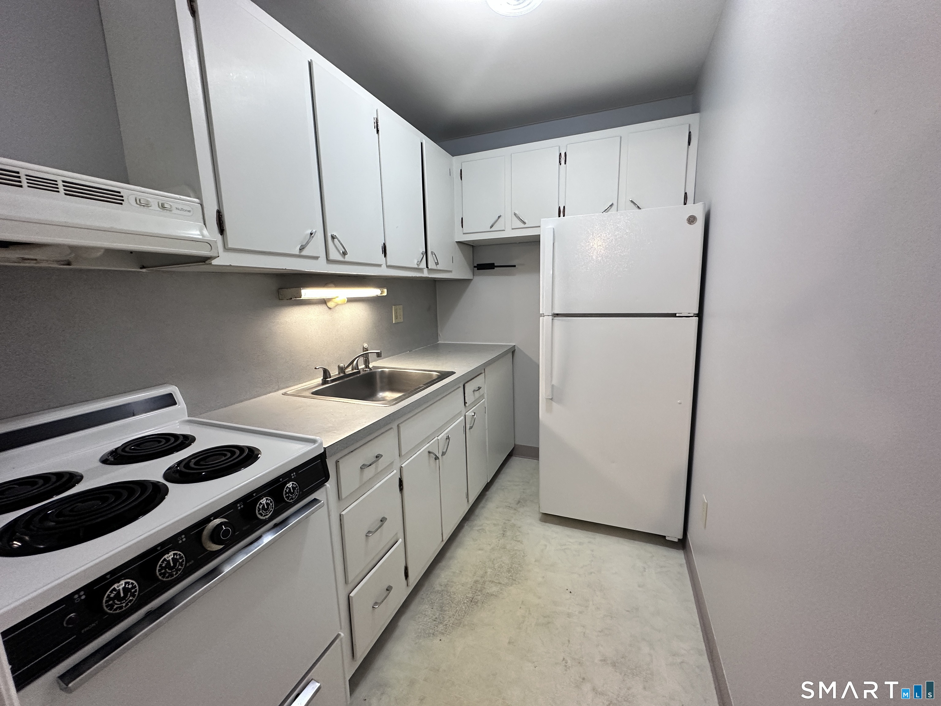 136 Liberty Street Clinton, CT 06413 - Photo 7 of 16