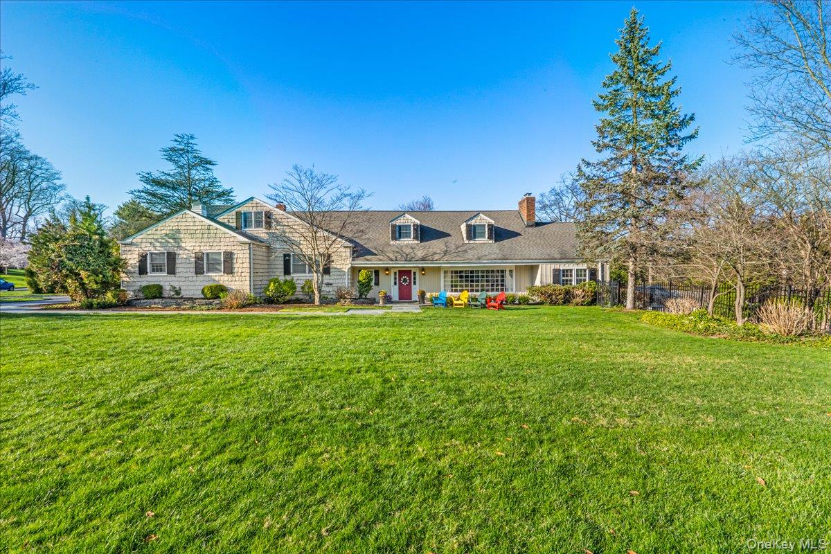 100 Elderfields Road Manhasset, NY 11030 - Photo 1 of 25