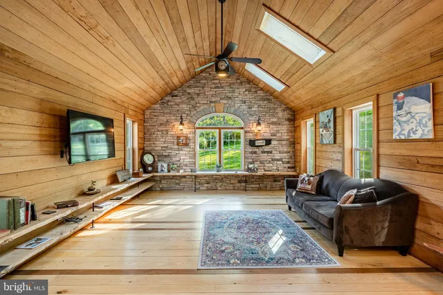 $1,590,000 | 186 Bragg Hill Road, West Chester, PA 19382