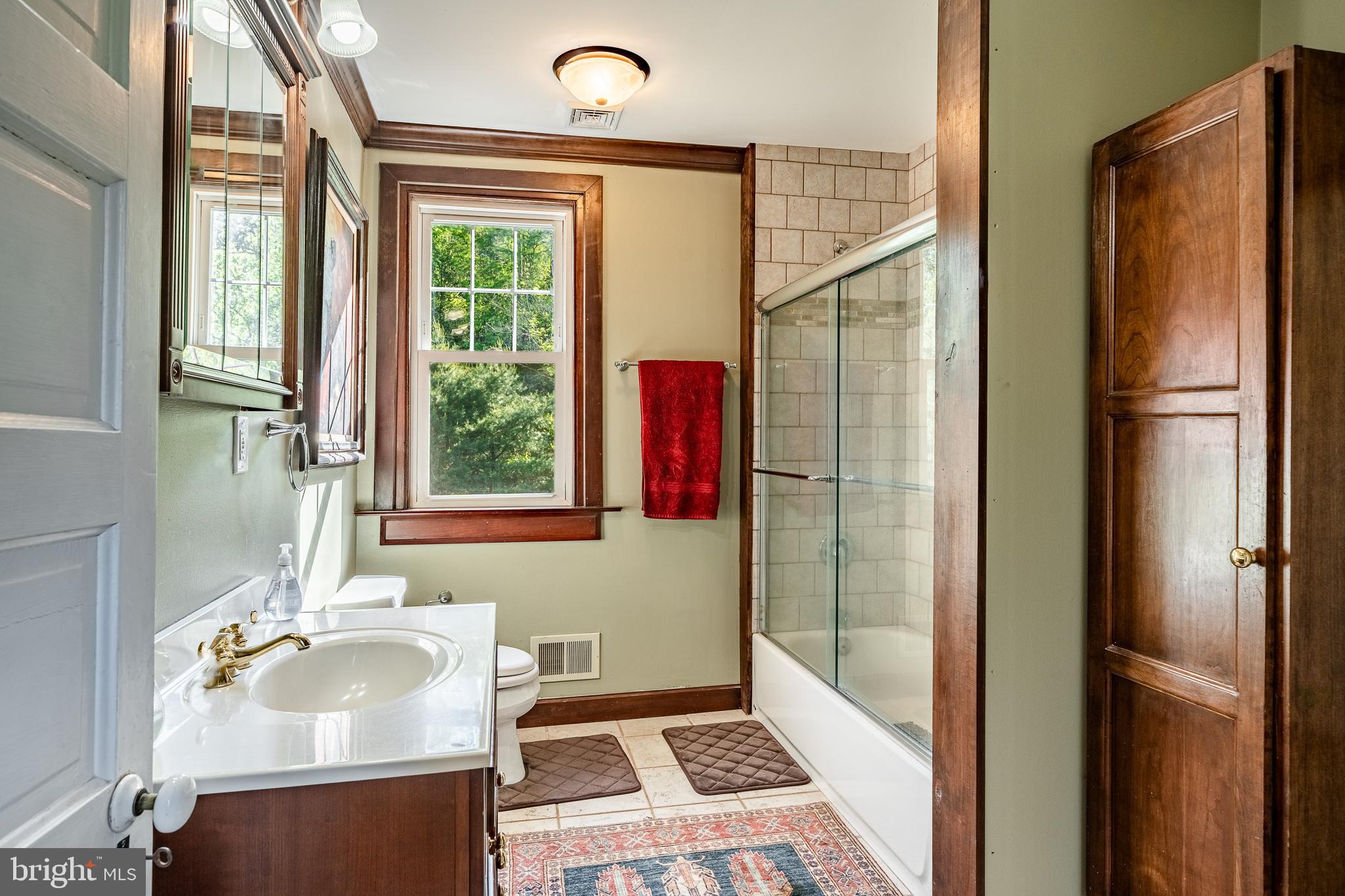 186 Bragg Hill Road West Chester, PA 19382 - Photo 38 of 75 Hall Bathroom