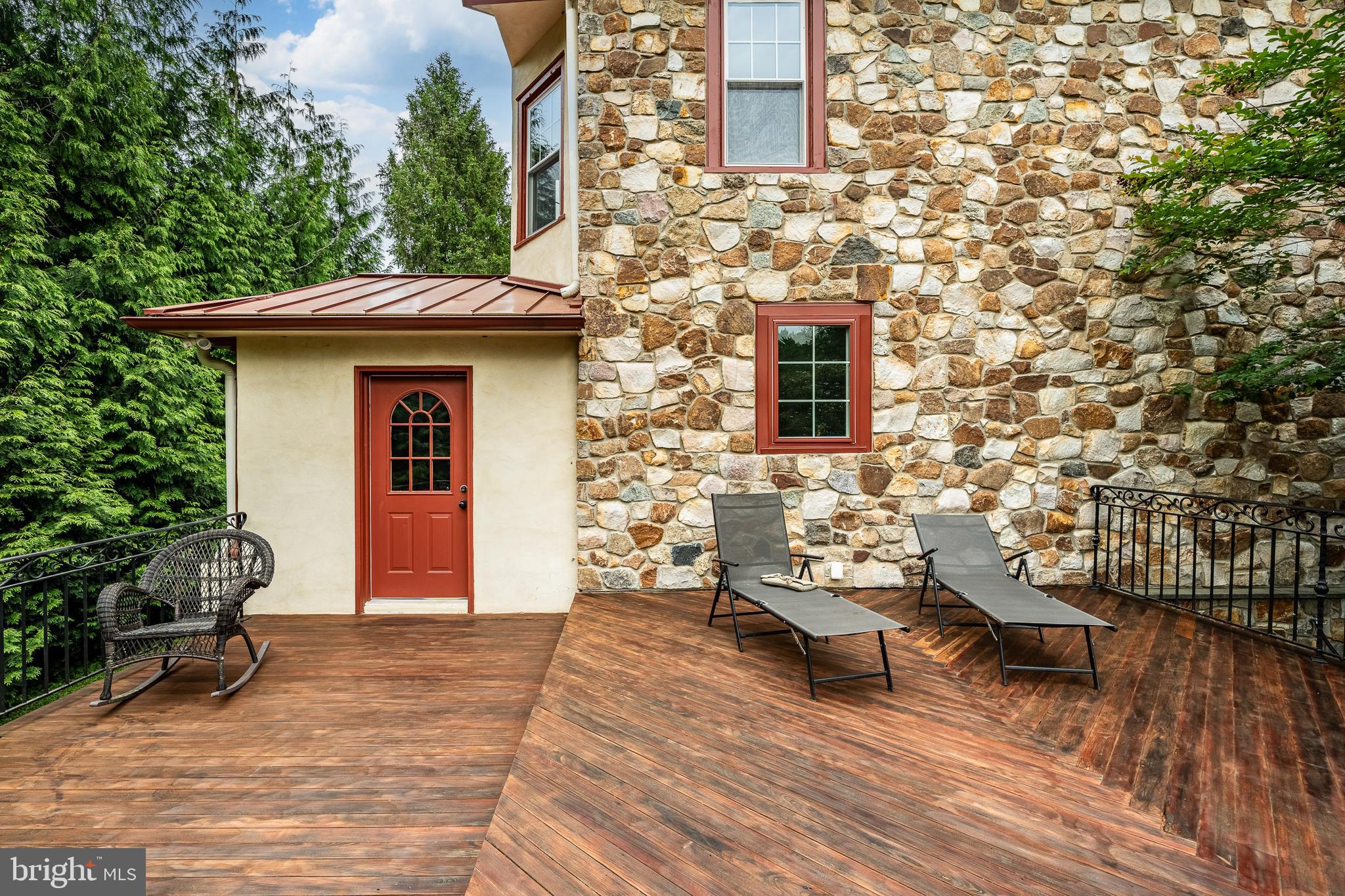 186 Bragg Hill Road West Chester, PA 19382 - Photo 40 of 75 Side Porch