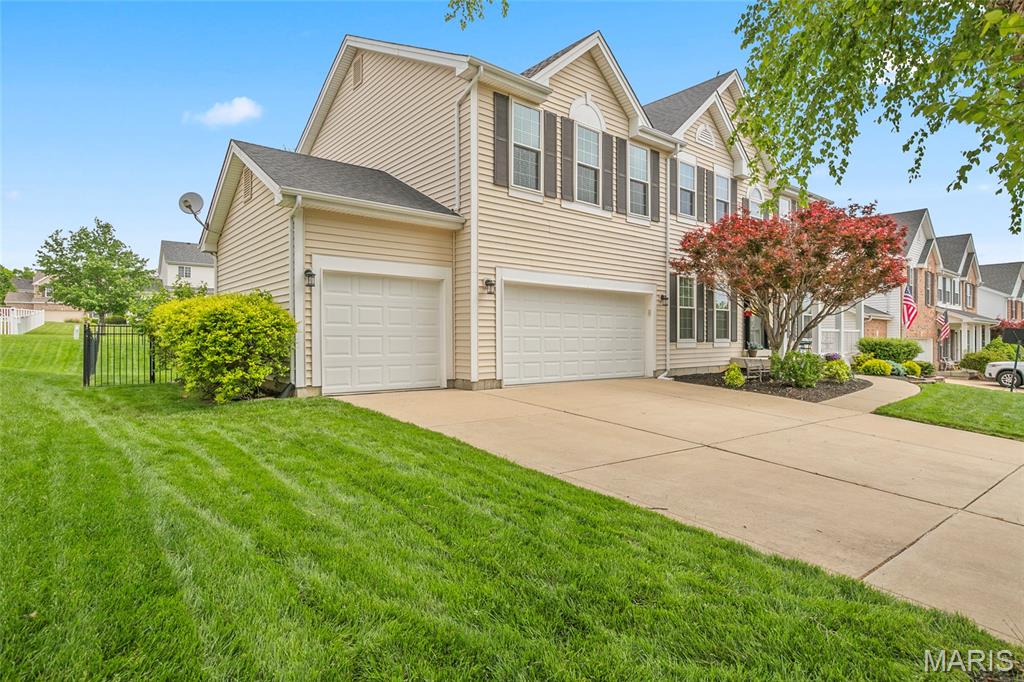 7357 Macleod Lane O'Fallon, MO 63368 - Photo 4 of 48