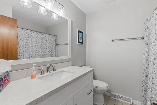 $319,900 | 209 Stonehouse Drive, Lynchburg, VA 24502