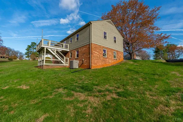 $319,900 | 209 Stonehouse Drive, Lynchburg, VA 24502