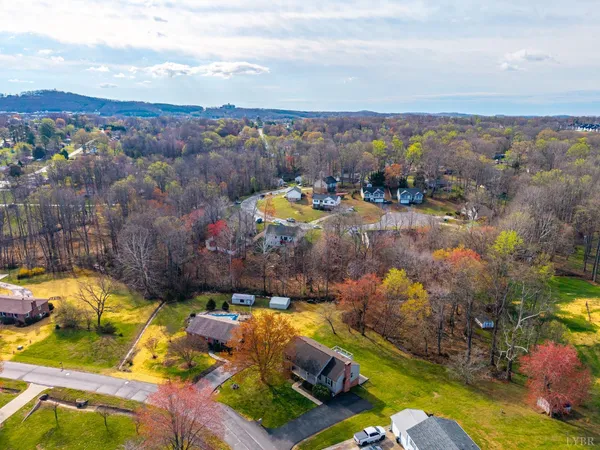 $319,900 | 209 Stonehouse Drive, Lynchburg, VA 24502