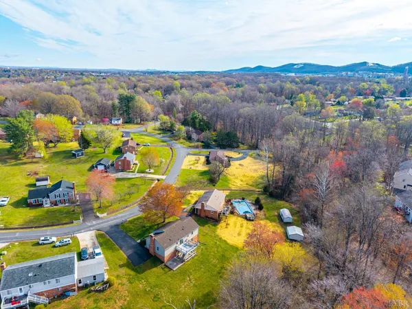 $319,900 | 209 Stonehouse Drive, Lynchburg, VA 24502