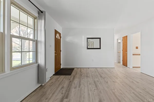 $319,900 | 209 Stonehouse Drive, Lynchburg, VA 24502