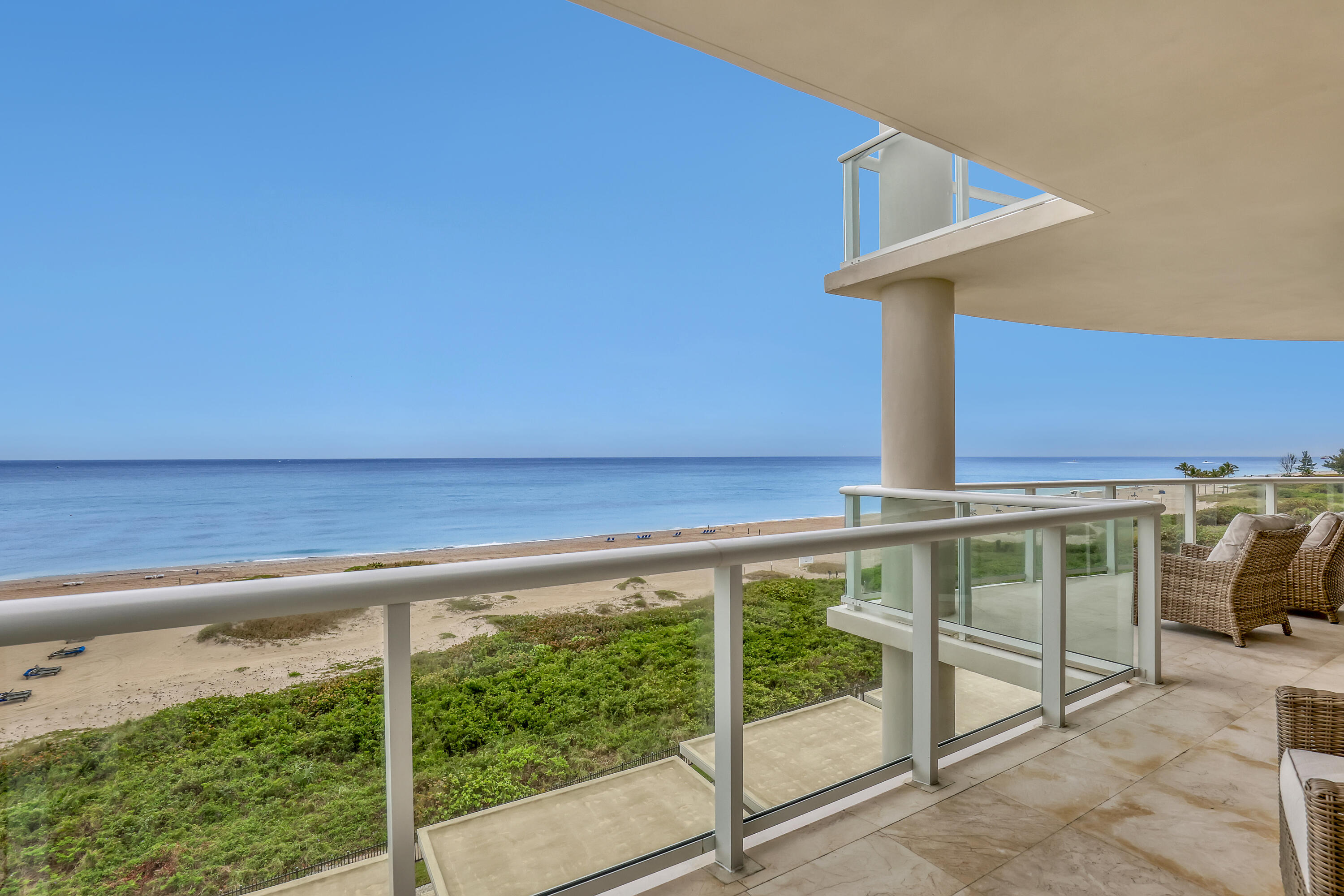 2700 North Ocean Drive, Unit 401A Riviera Beach, FL 33404 - Photo 53 of 70 2700 N Ocean #401A (55)