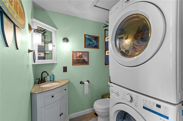 $340,000 | 351 New London Avenue, Unit 306, Warwick, RI 02886