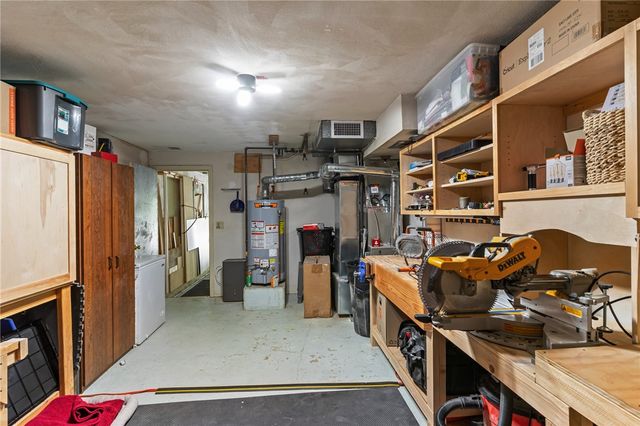 $340,000 | 351 New London Avenue, Unit 306, Warwick, RI 02886