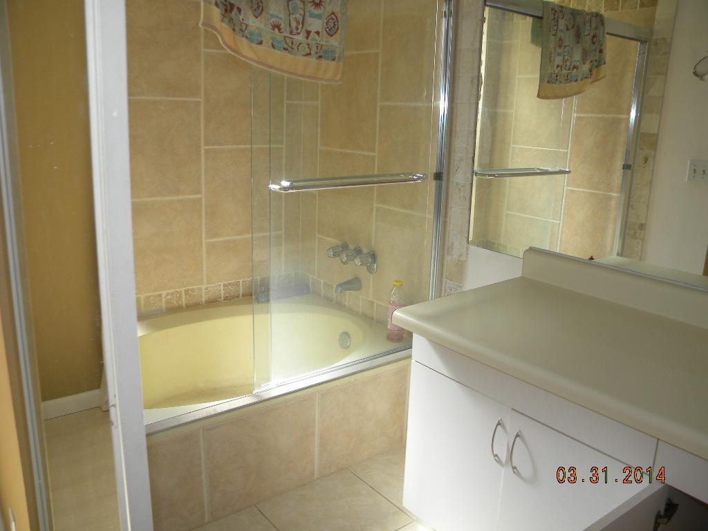 9370 Southwest 8th Street, Unit 205 Boca Raton, FL 33428 - Photo 4 of 13 DSCN7338