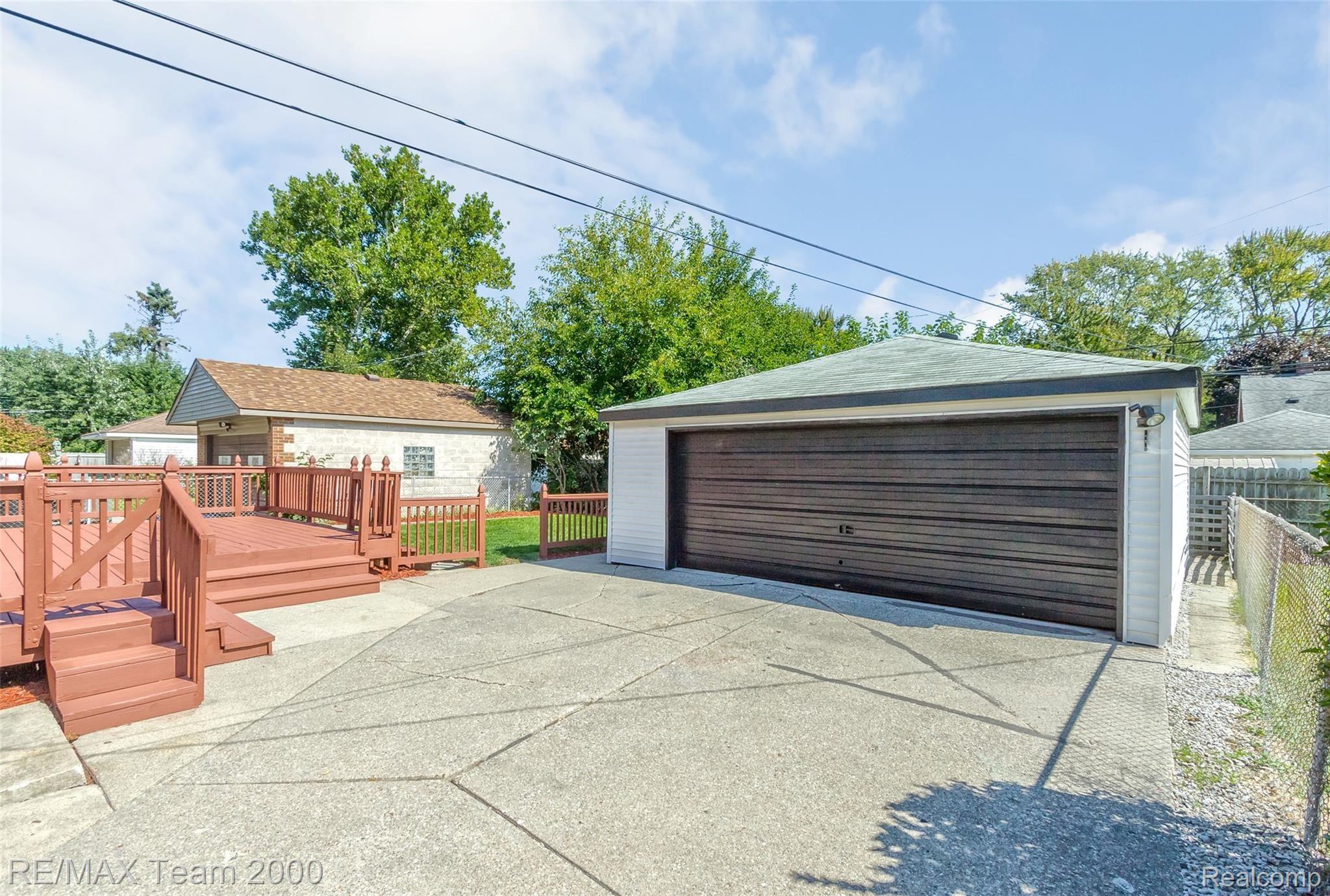 9387 Allen Road Allen Park, MI 48101 - Photo 26 of 27 28.jpg