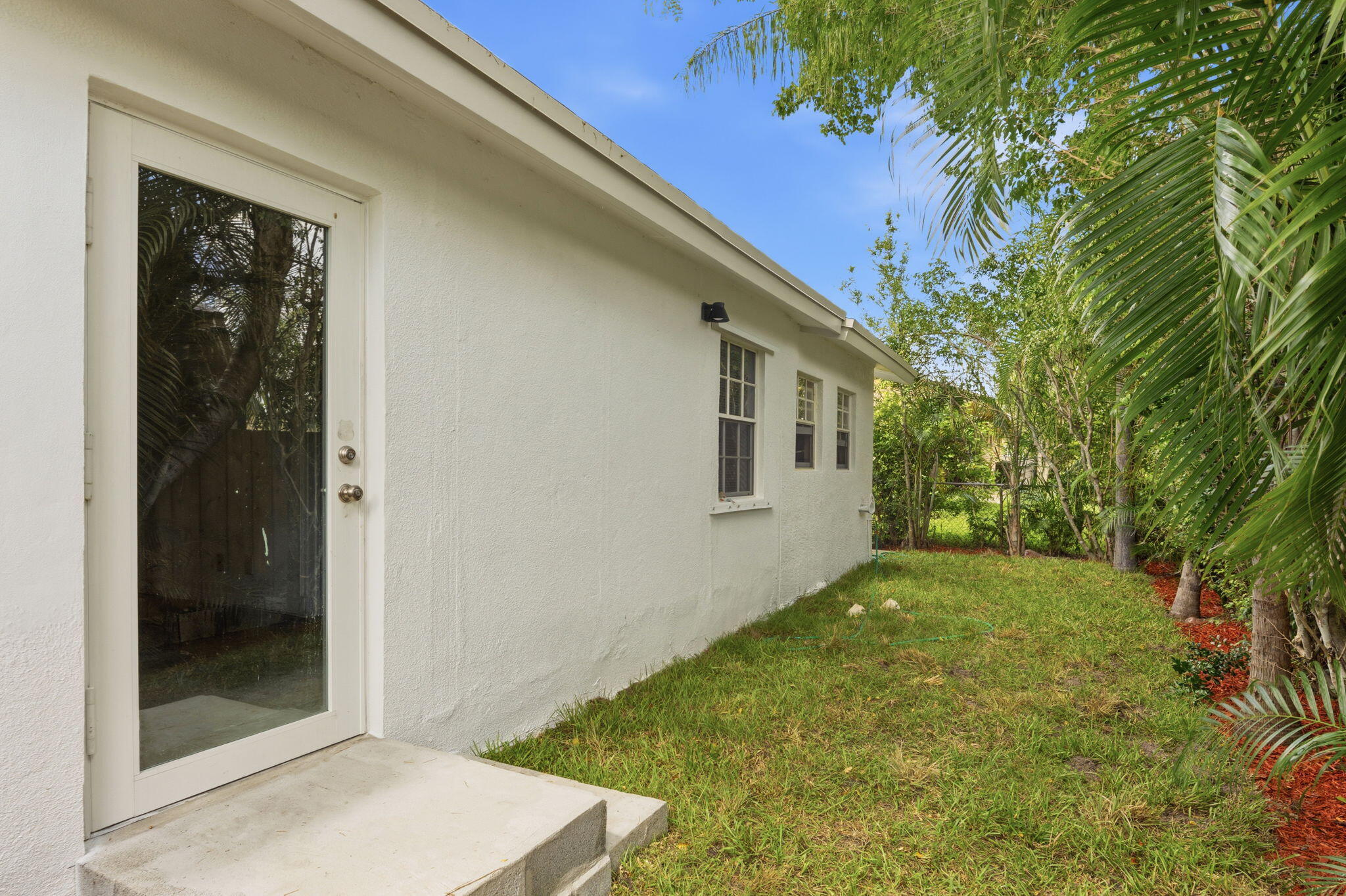 4793 Badger Road West Palm Beach, FL 33417 - Photo 38 of 45 39-web-or-mls-AR Media 39