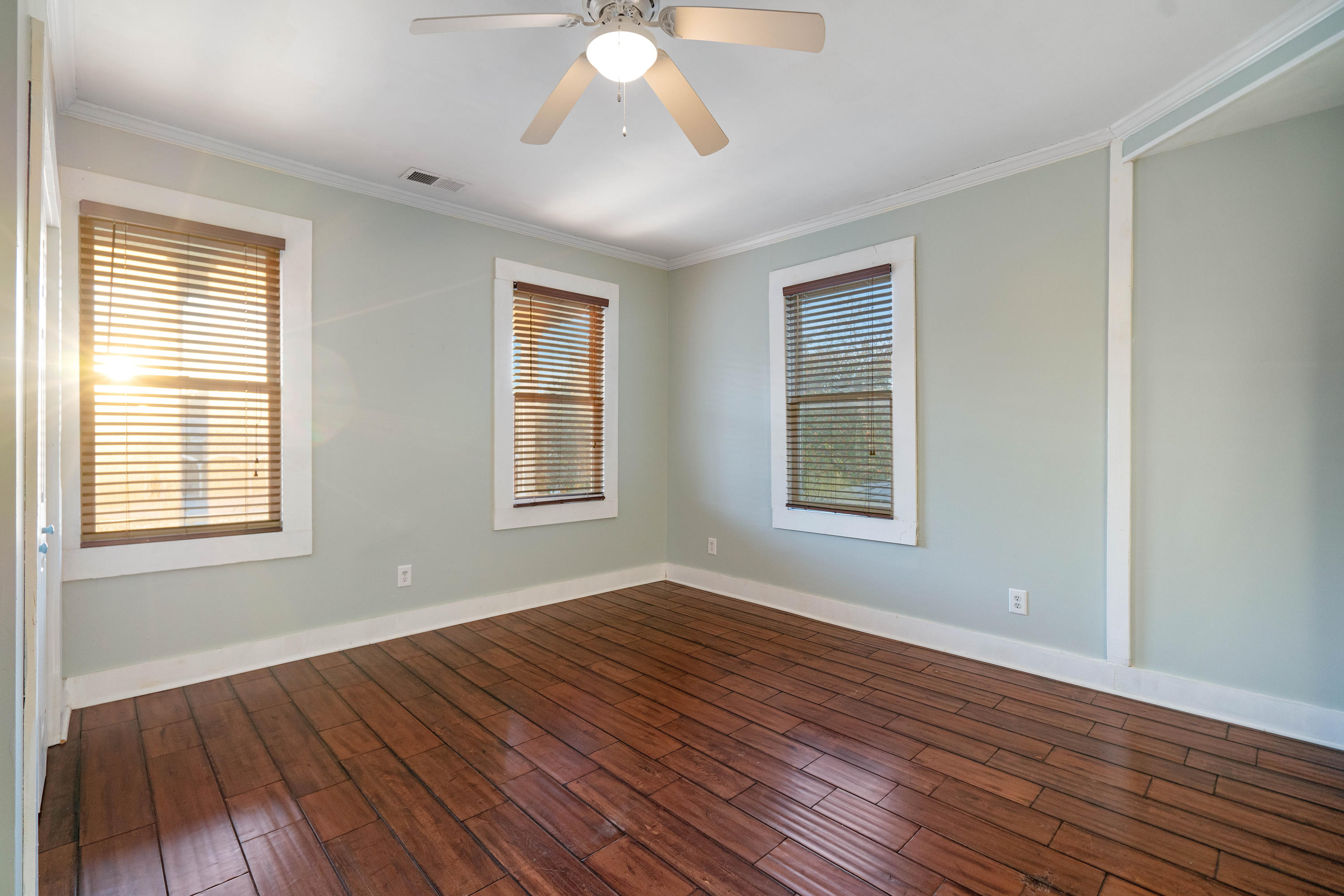 628 Rutledge Avenue Charleston, SC 29403 - Photo 18 of 36 628_Rutledge_NickCannPhoto-24