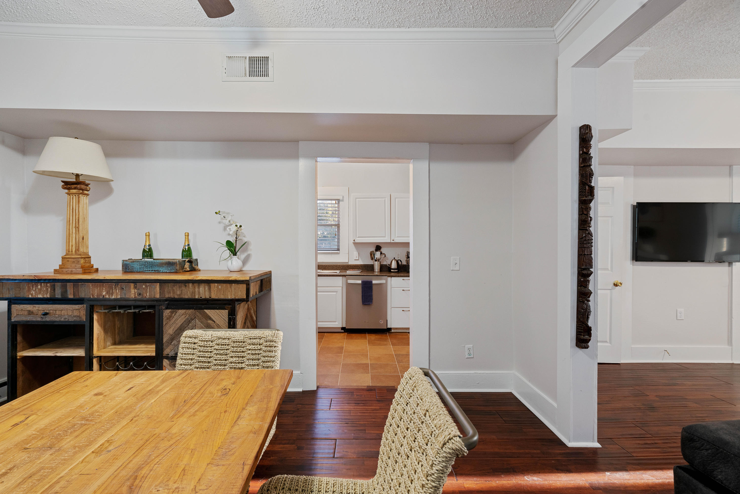 628 Rutledge Avenue Charleston, SC 29403 - Photo 22 of 36 628_Rutledge_NickCannPhoto-19