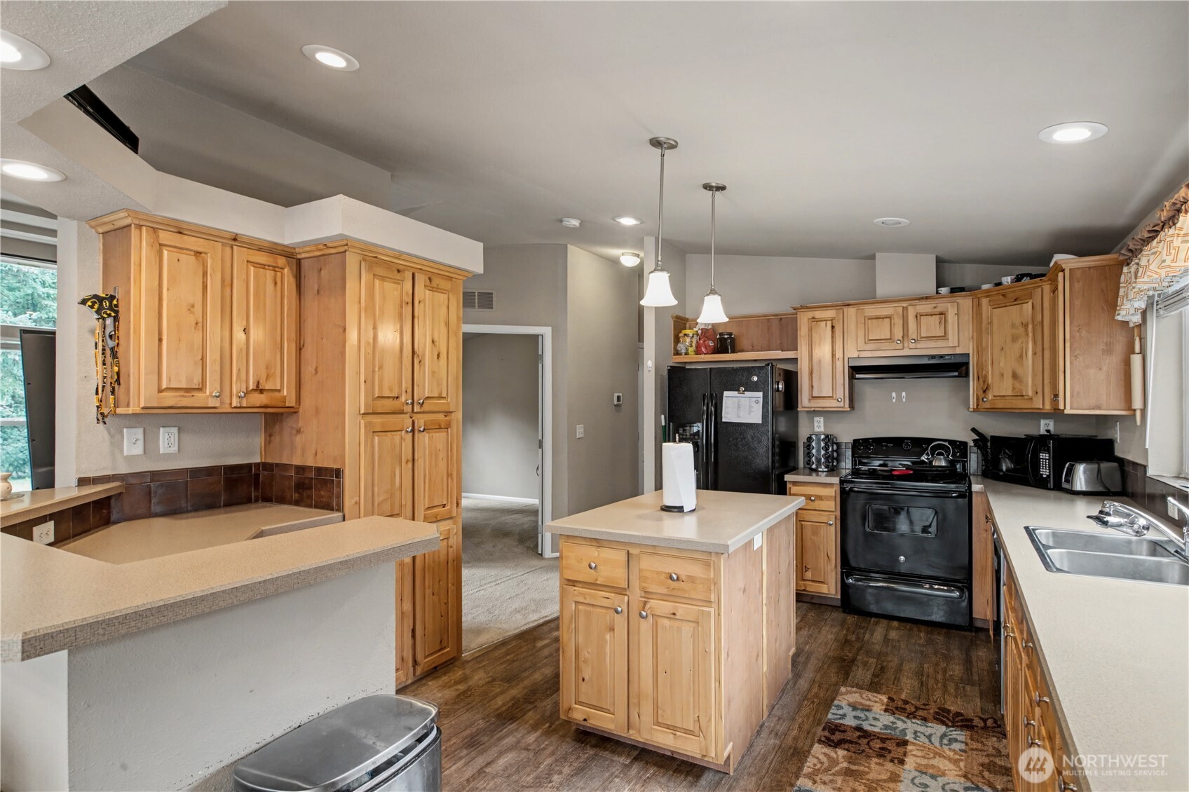 16812 Littlerock Road Southwest Rochester, WA 98579 - Photo 11 of 38 Gallery Image 11