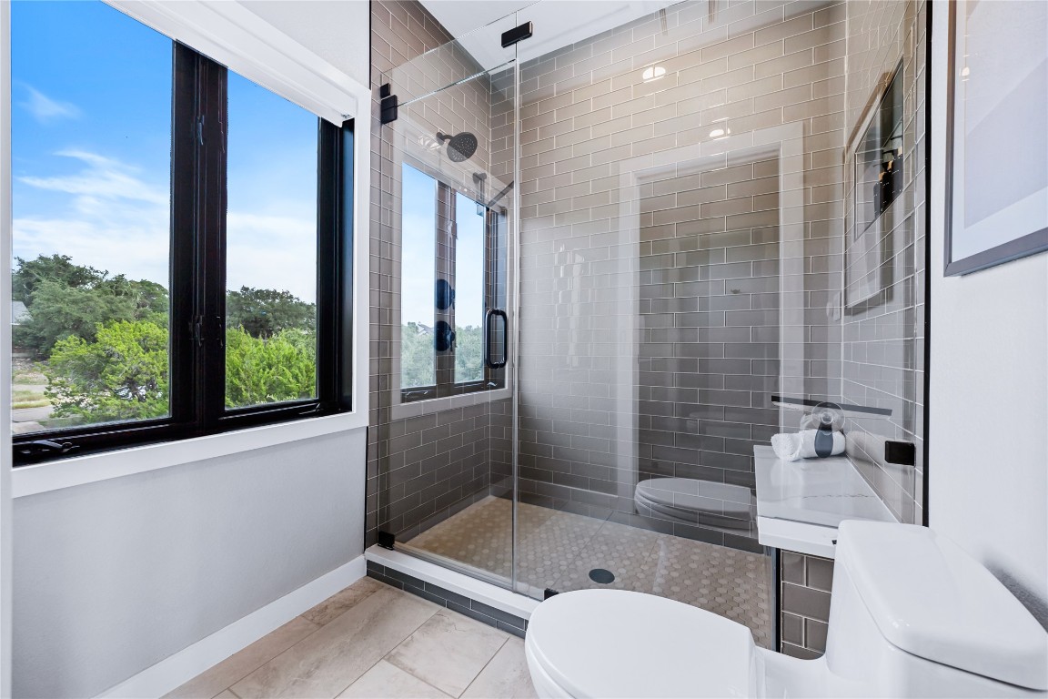 516 Deckhouse Drive Point Venture, TX 78645 - Photo 22 of 36