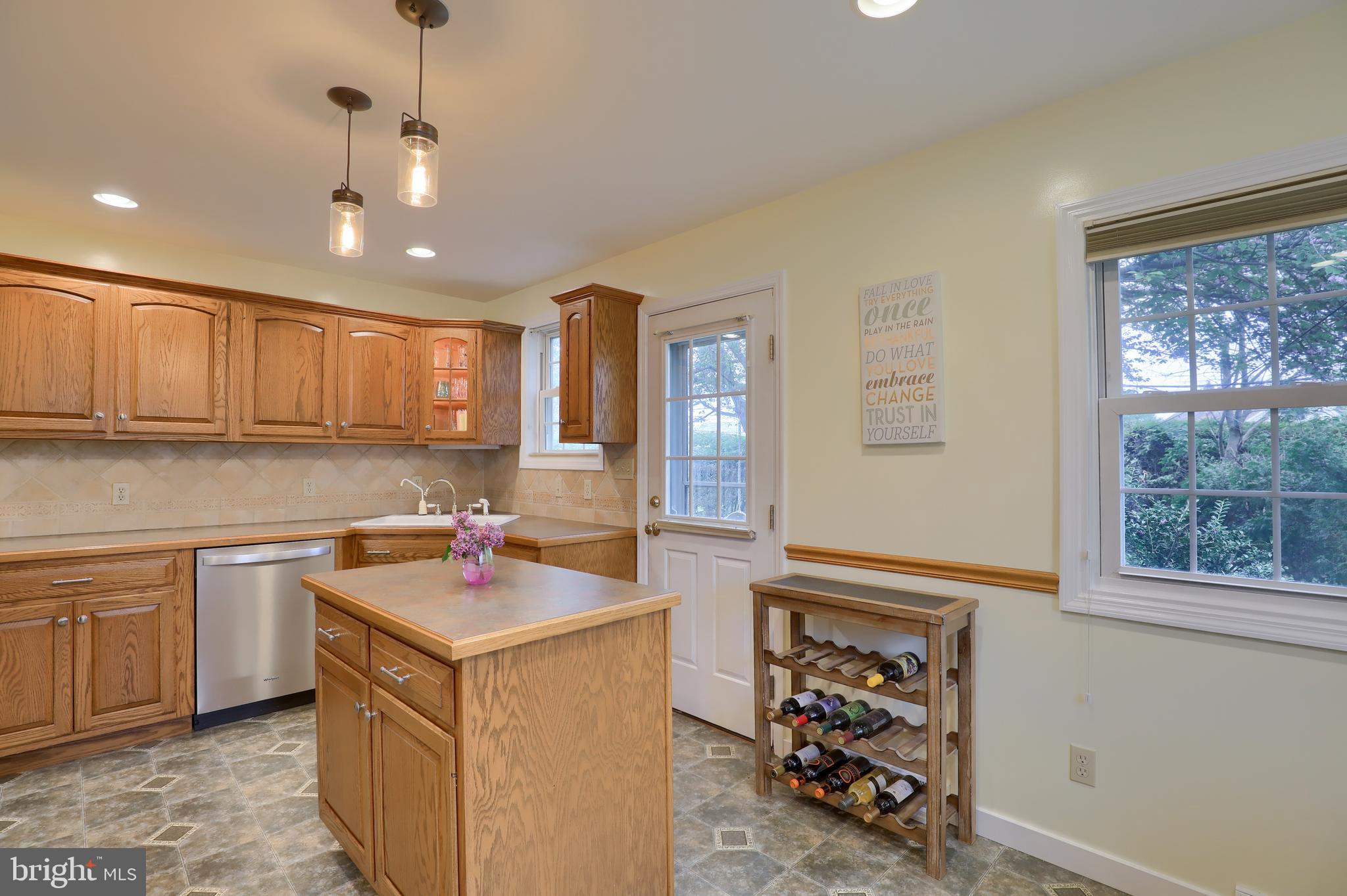 118 Eric Avenue Reading, PA 19607 - Photo 12 of 32