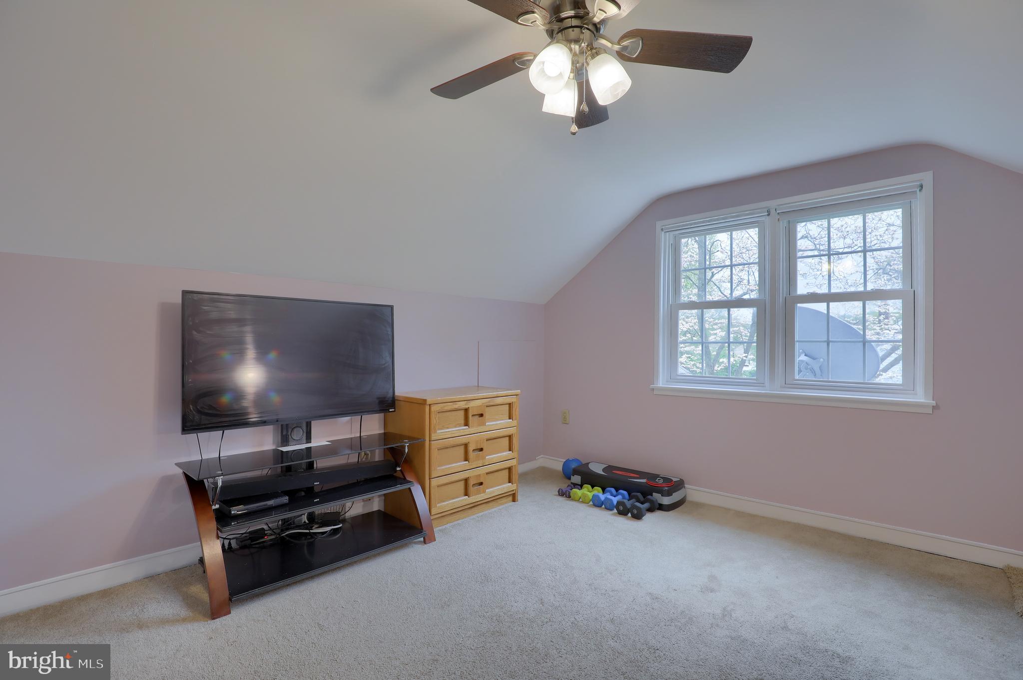 118 Eric Avenue Reading, PA 19607 - Photo 19 of 32