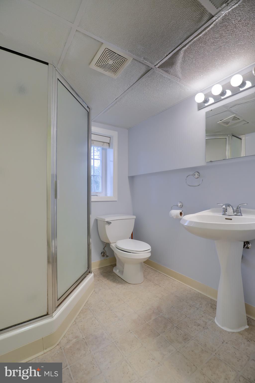 118 Eric Avenue Reading, PA 19607 - Photo 26 of 32