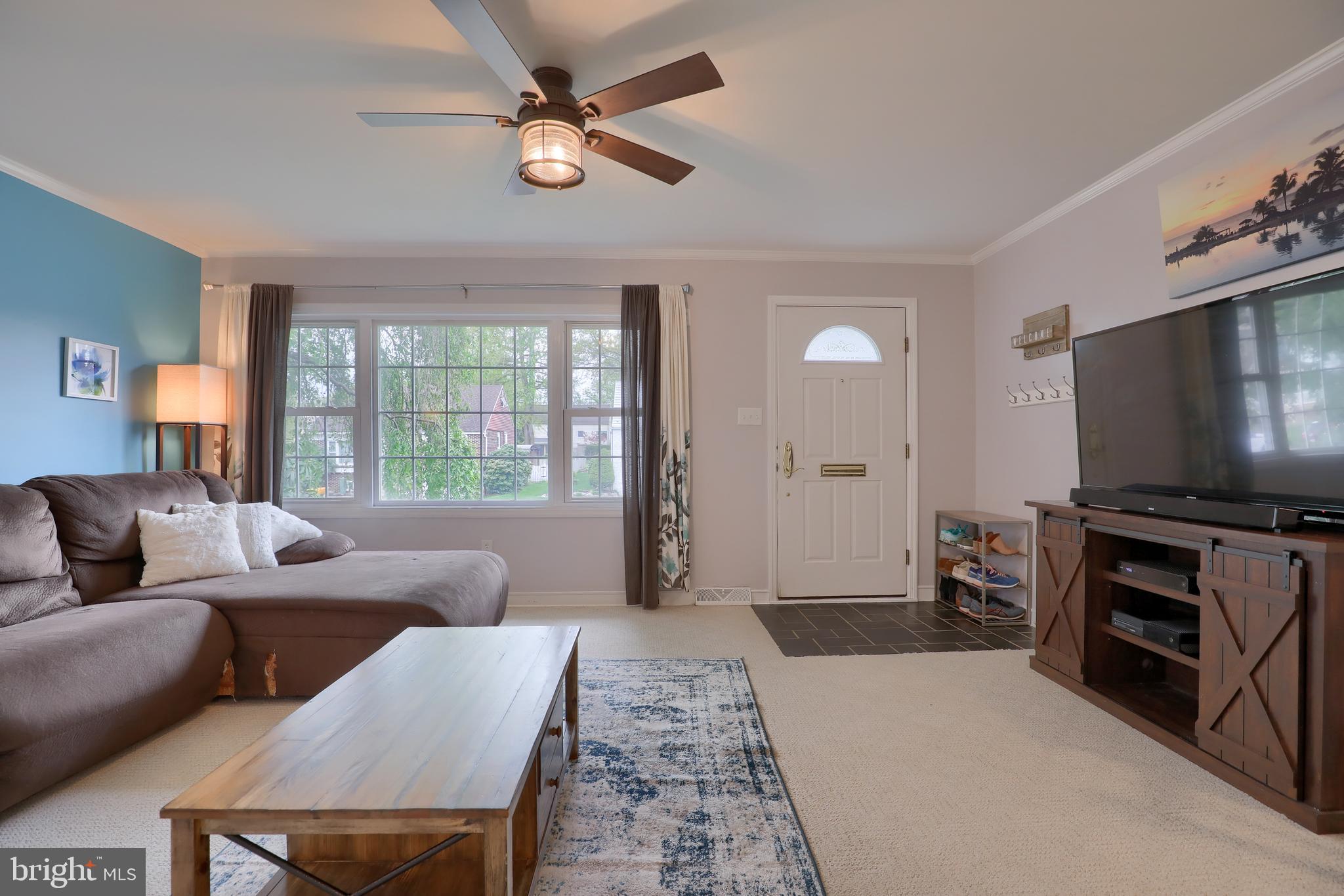 118 Eric Avenue Reading, PA 19607 - Photo 4 of 32