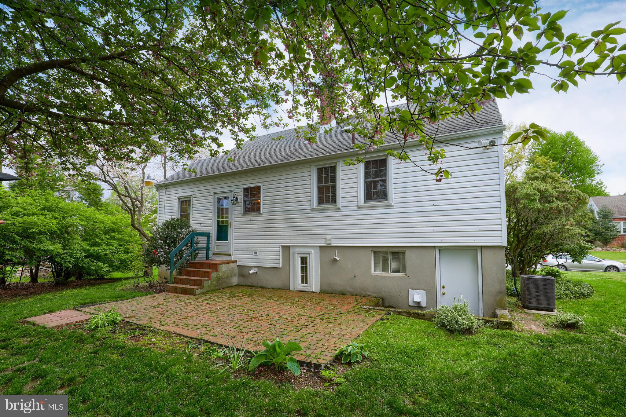 118 Eric Avenue Reading, PA 19607 - Photo 31 of 32