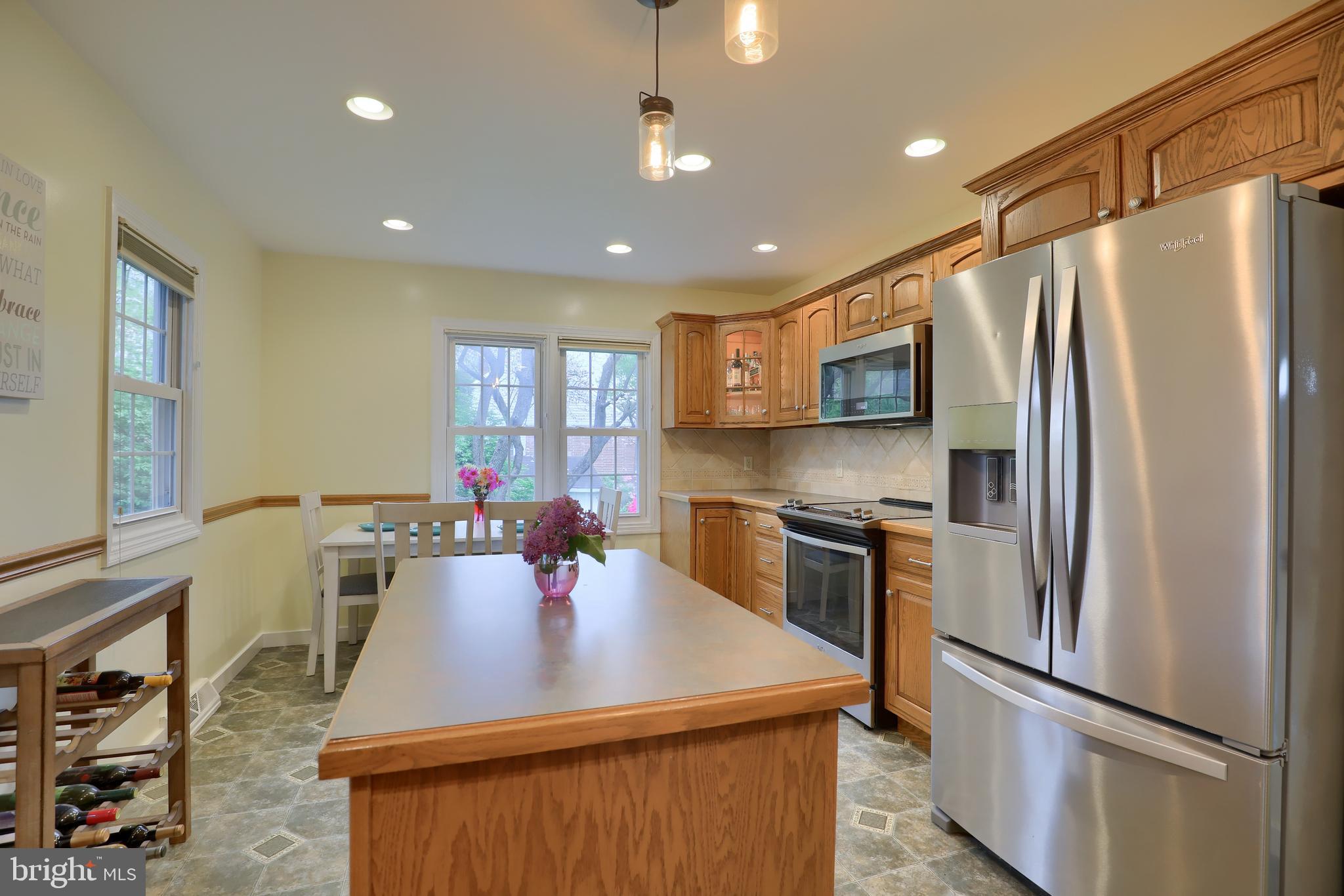 118 Eric Avenue Reading, PA 19607 - Photo 9 of 32