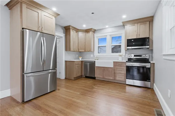 $899,900 | 104 Woodbine Street, Providence, RI 02906