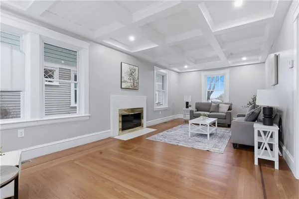 $899,900 | 104 Woodbine Street, Providence, RI 02906