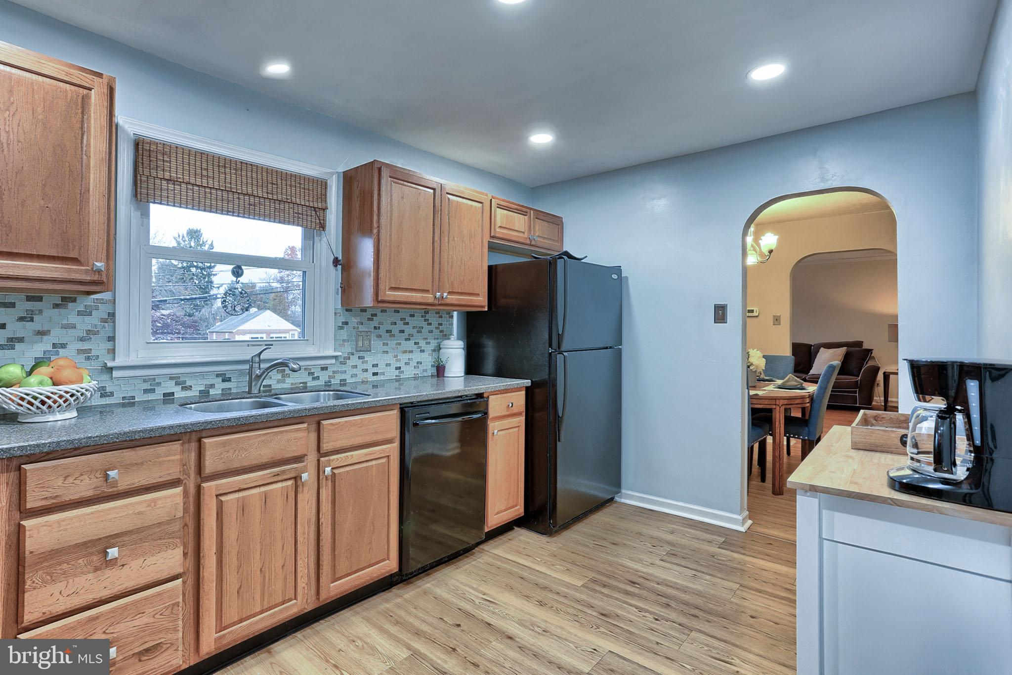 4058 Old Orchard Road York, PA 17402 - Photo 13 of 26 Upgraded countertops