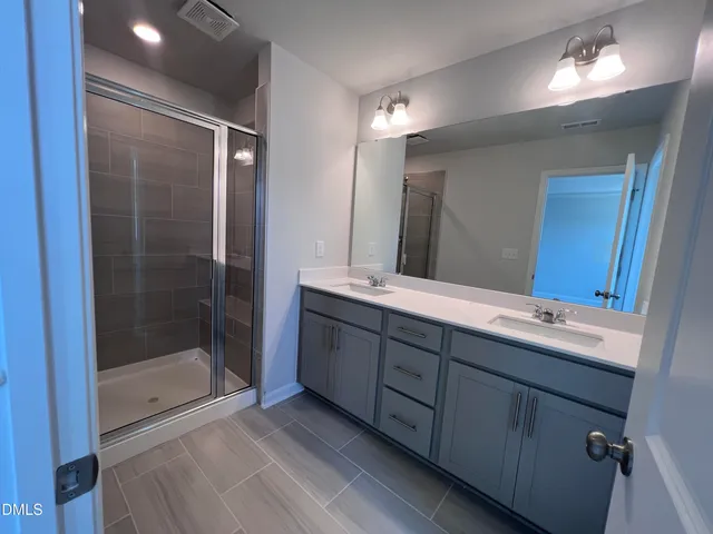 $1,995 | Undisclosed Address, Raleigh, NC 27610