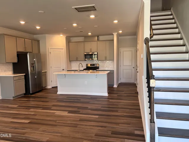 $1,995 | Undisclosed Address, Raleigh, NC 27610