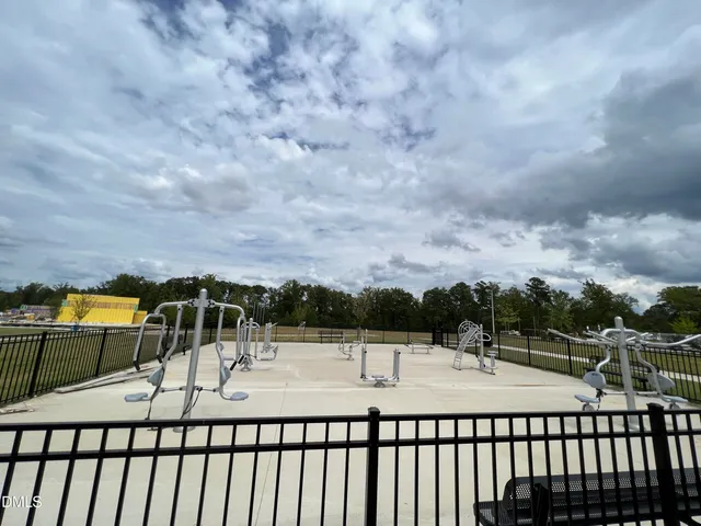 $1,995 | Undisclosed Address, Raleigh, NC 27610