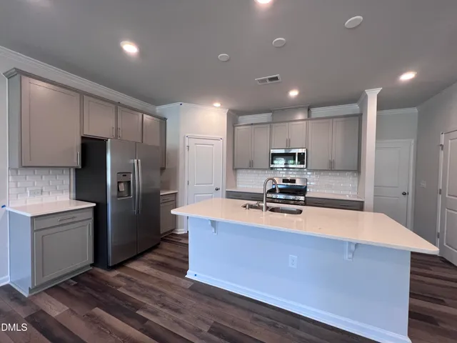 $1,995 | Undisclosed Address, Raleigh, NC 27610