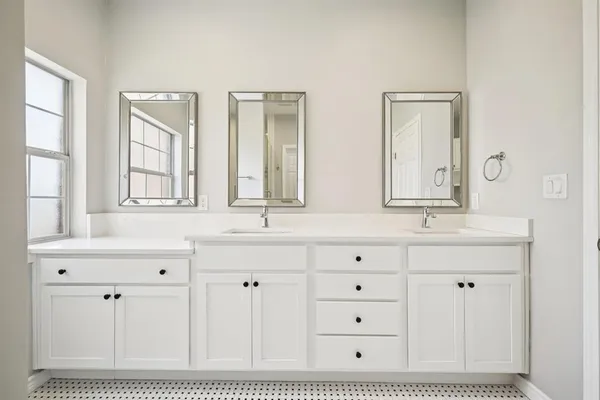 $424,900 | 1049 Colonial Drive, Coppell, TX 75019
