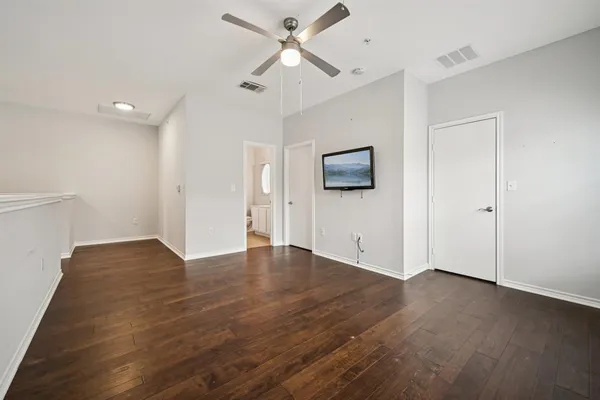 $424,900 | 1049 Colonial Drive, Coppell, TX 75019