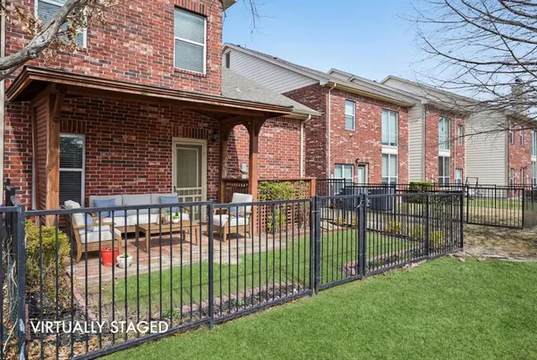 $424,900 | 1049 Colonial Drive, Coppell, TX 75019