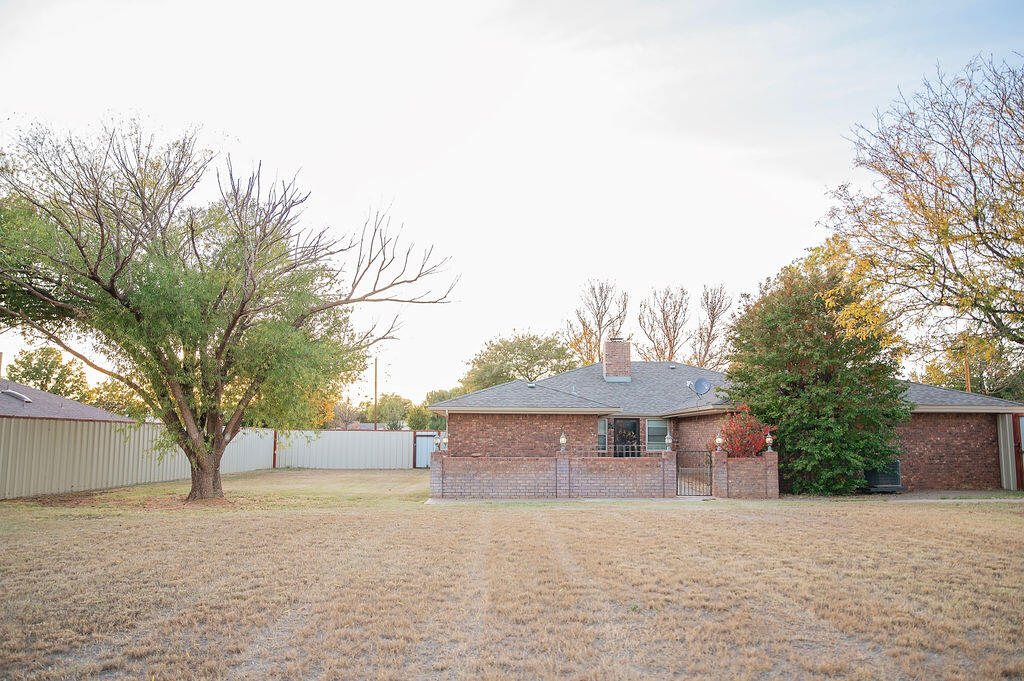 2917 Quail Ridge Road Denver City, TX 79323 - Photo 52 of 55 front view of a house with a tiny house