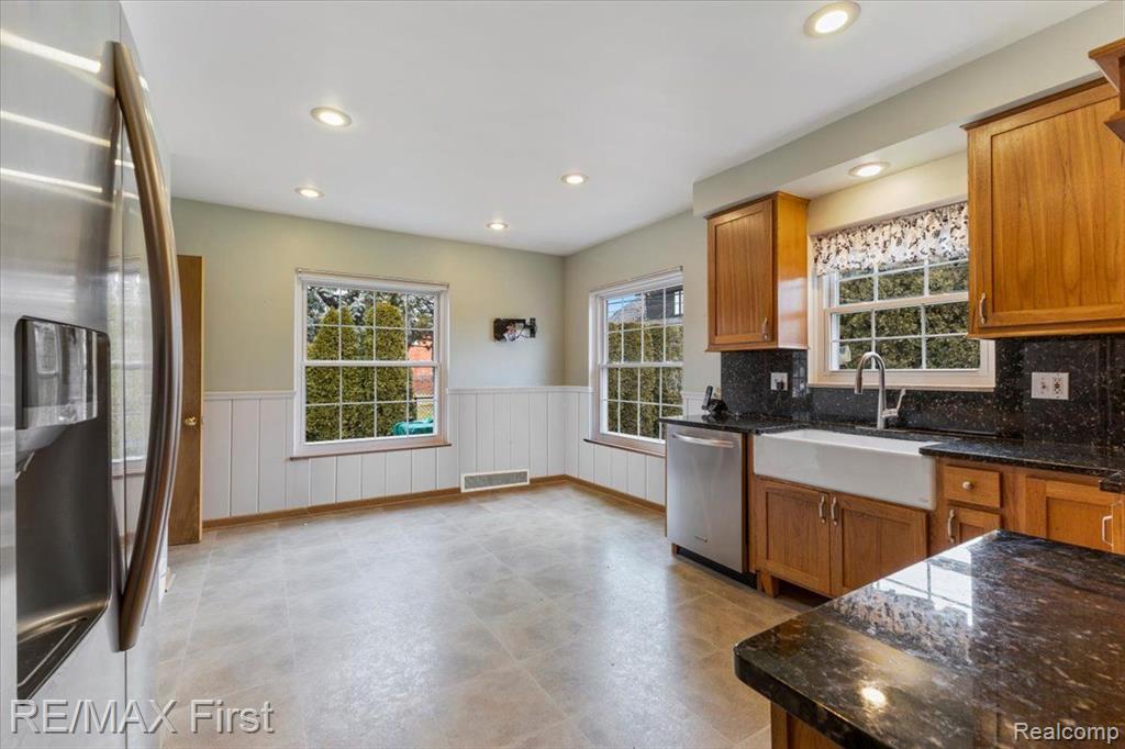 754 Shelden Road Grosse Pointe Shores, MI 48236 - Photo 18 of 44