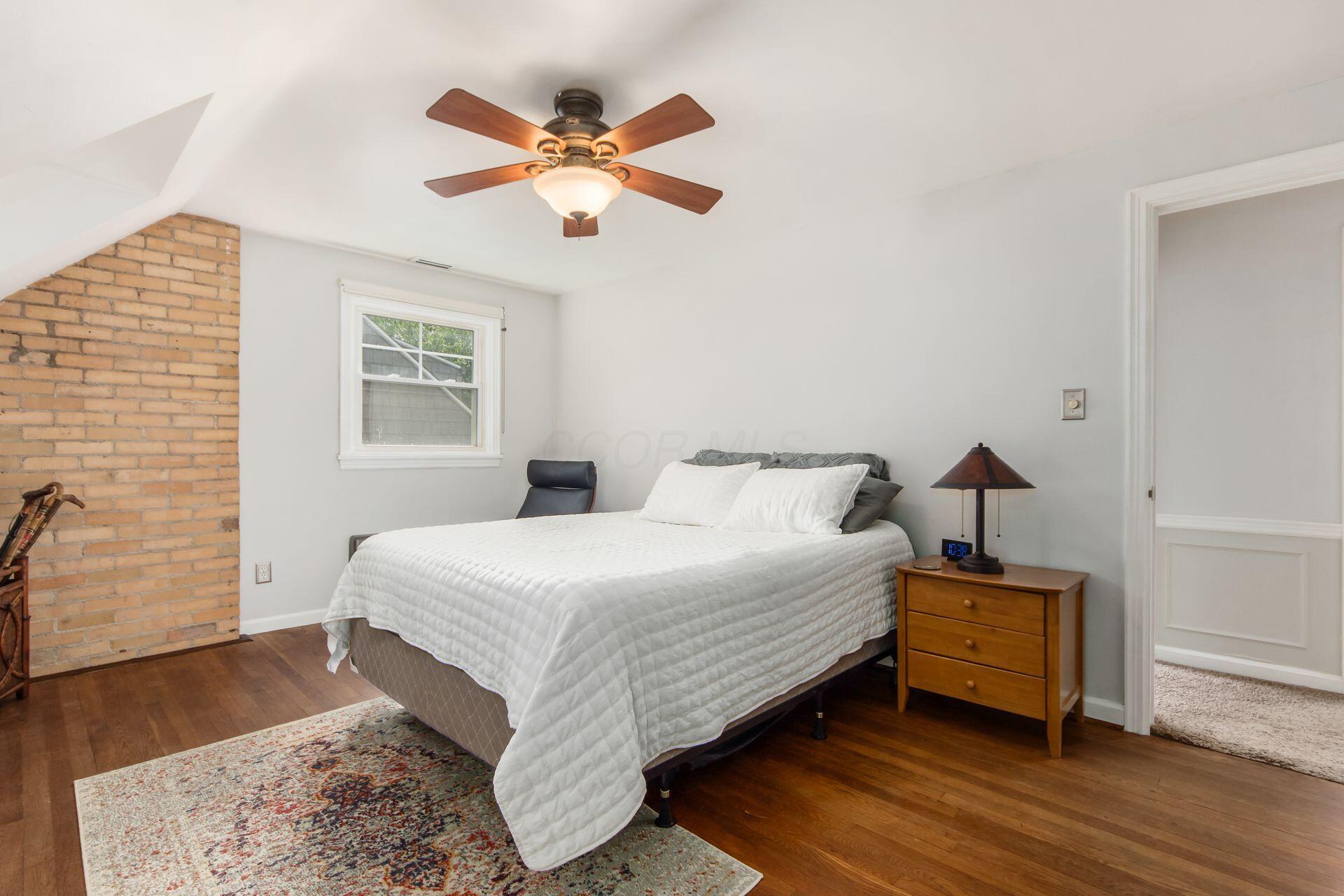 189 Nottingham Road Columbus, OH 43214 - Photo 22 of 45 2nd Floor Primary bedroom