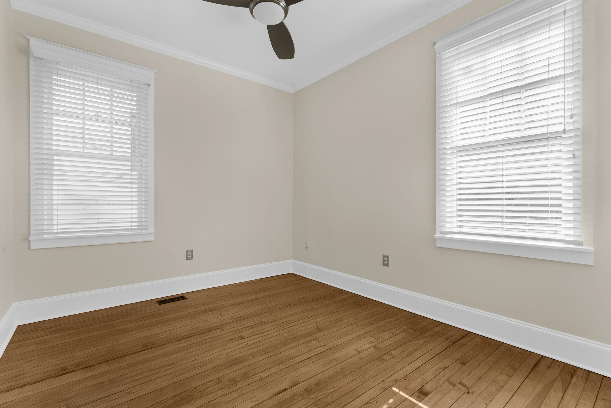 611 Rutledge Avenue, Unit A Charleston, SC 29403 - Photo 16 of 29 13-web-or-mls-DSC04753