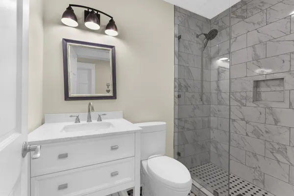 $5,500 | 611 Rutledge Avenue, Unit A, Charleston, SC 29403