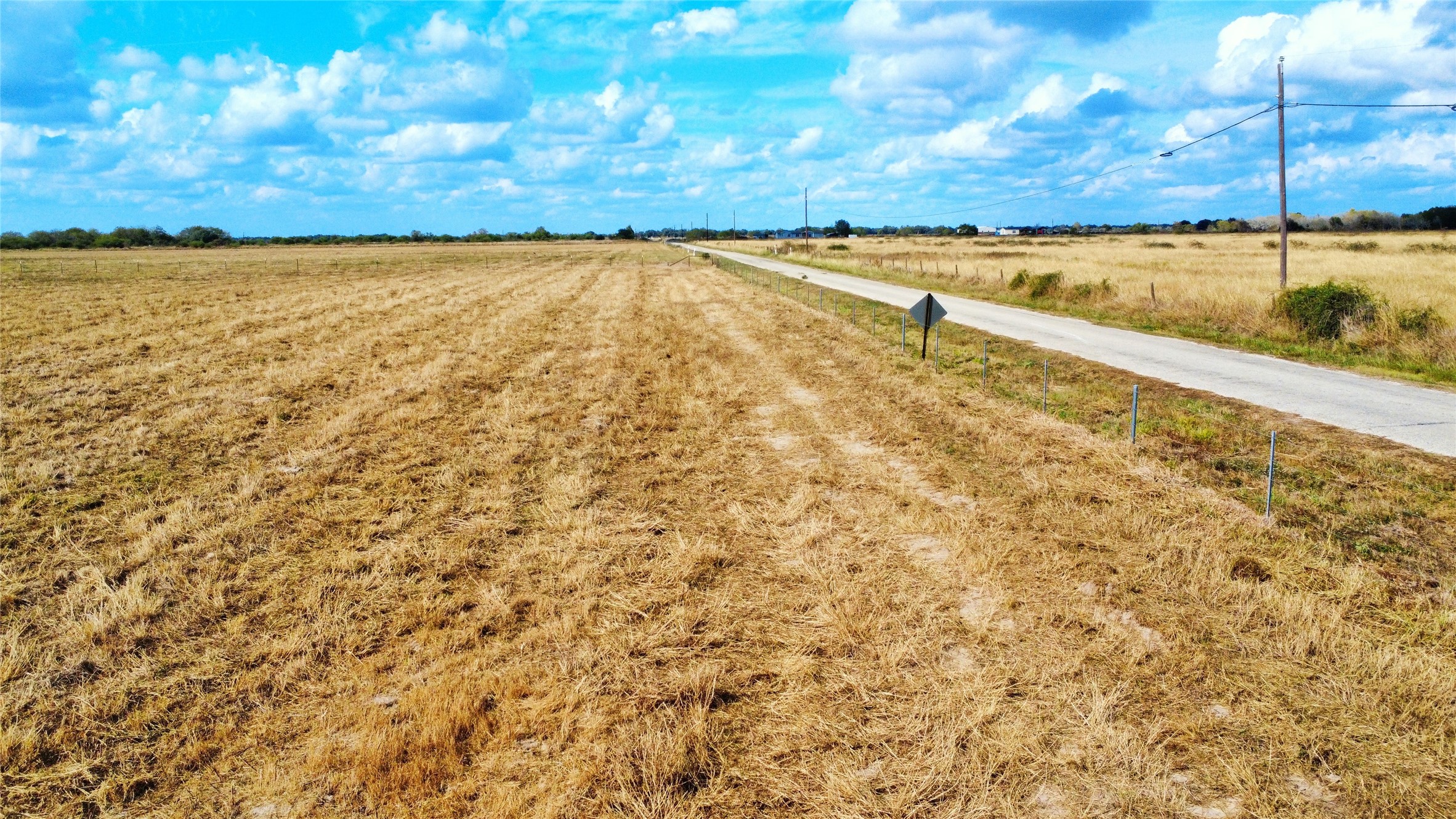 10.330-ac Midway Road Inez, TX 77968 - Photo 4 of 8 a view of an ocean beach