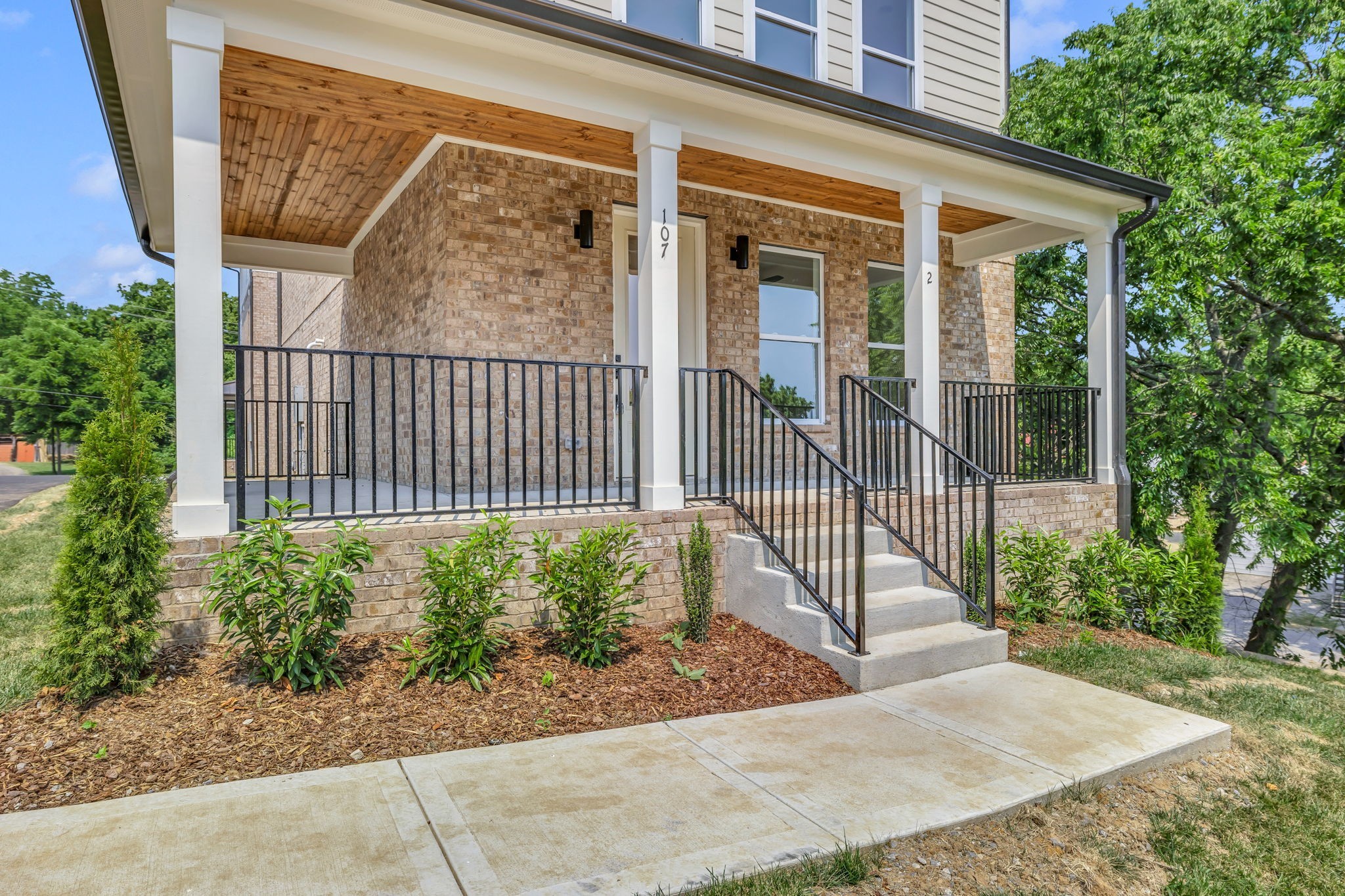 107 Demoss Road, Unit 2 Nashville, TN 37209 - Photo 4 of 39 Gallery Image 4