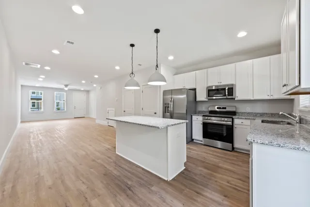 $1,500 | 503 North Walnut Street, Summerville, SC 29483