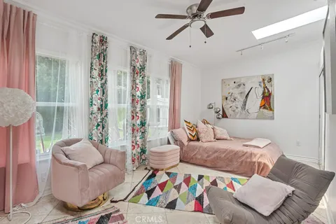 $6,900 | 3442 Laurel Canyon Boulevard, Studio City, CA 91604