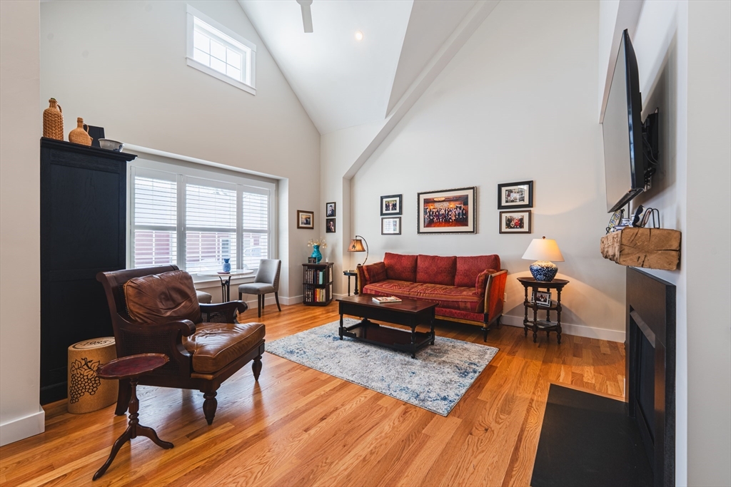 14 Robinson Road, Unit 2 Littleton, MA 01460 - Photo 5 of 40