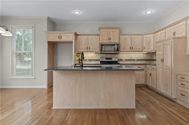 $585,000 | 7907 West 154th Street, Overland Park, KS 66223